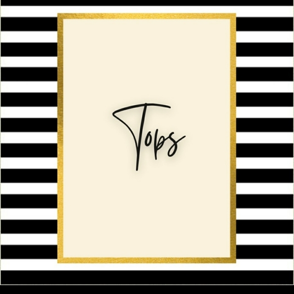 Shirts. Sweaters,  Sweatshirts & Hoodies - Picture 1 of 5